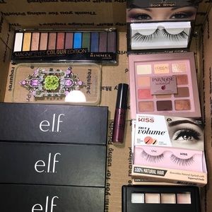 Small makeup bundle
